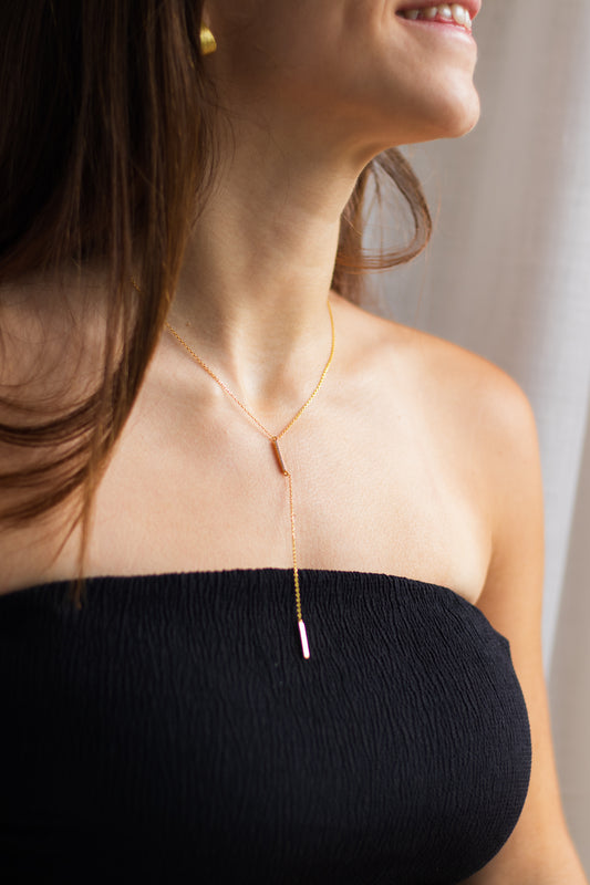 Collar lágrima circonitas