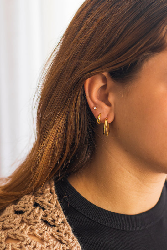 Oval hoop earrings click